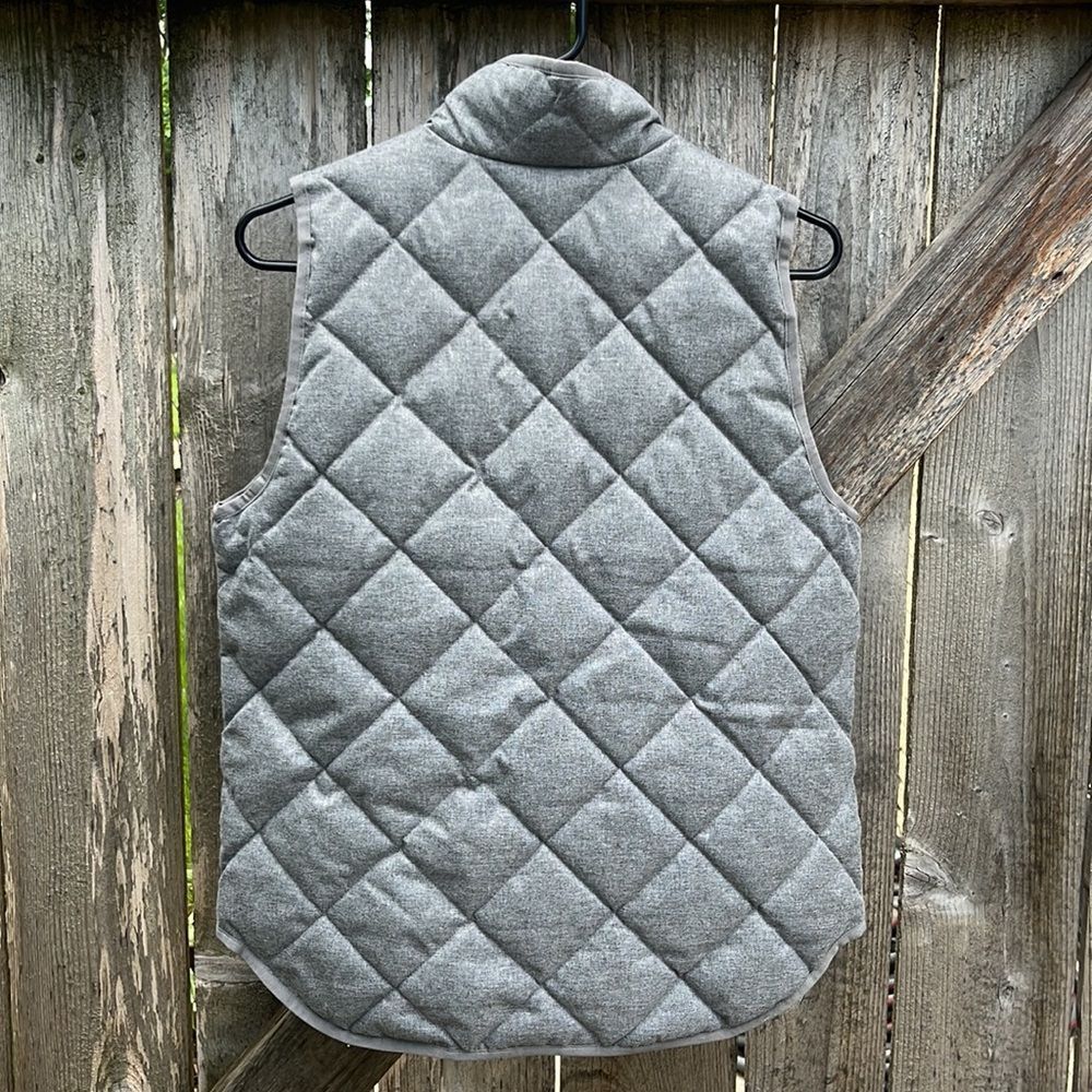 Like New J. Crew Excursion Down Filled Quilted Ve… - image 8